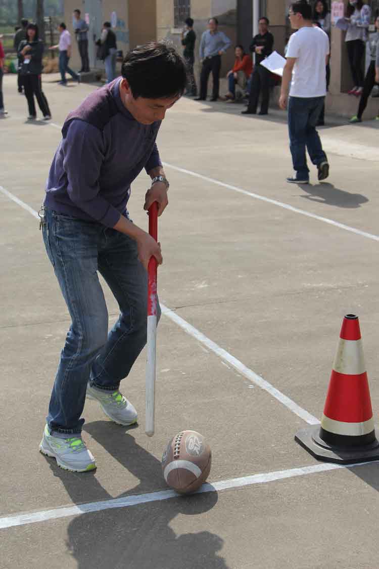 星空体育·(StarSky Sports)官方网站员工积极参加院趣味运动会